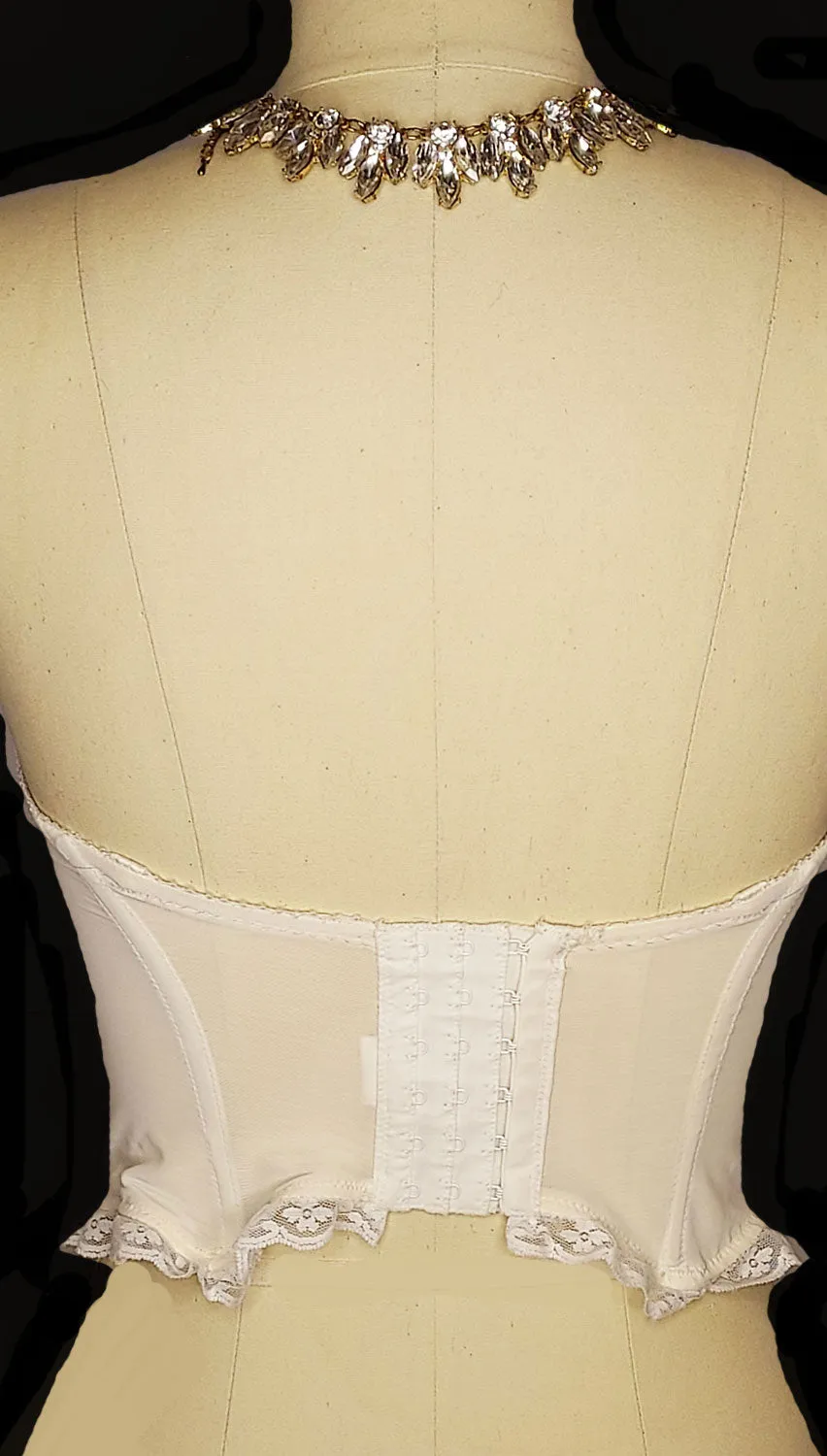 * VINTAGE GLAMOROUS LACE AND LYCRA PLUNGING NECKLINE MERRY WIDOW BUSTIER 34 B