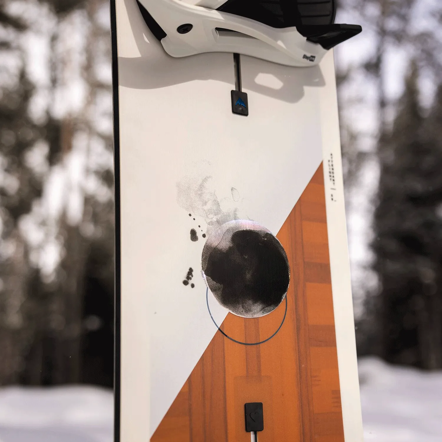 Burton Men's Flight Attendant Snowboard 2024