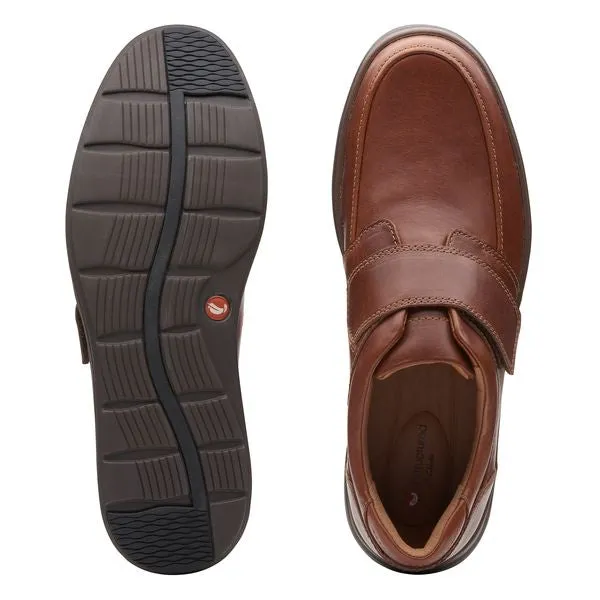 CLARKS UNABODE STRAP-DARK TAN