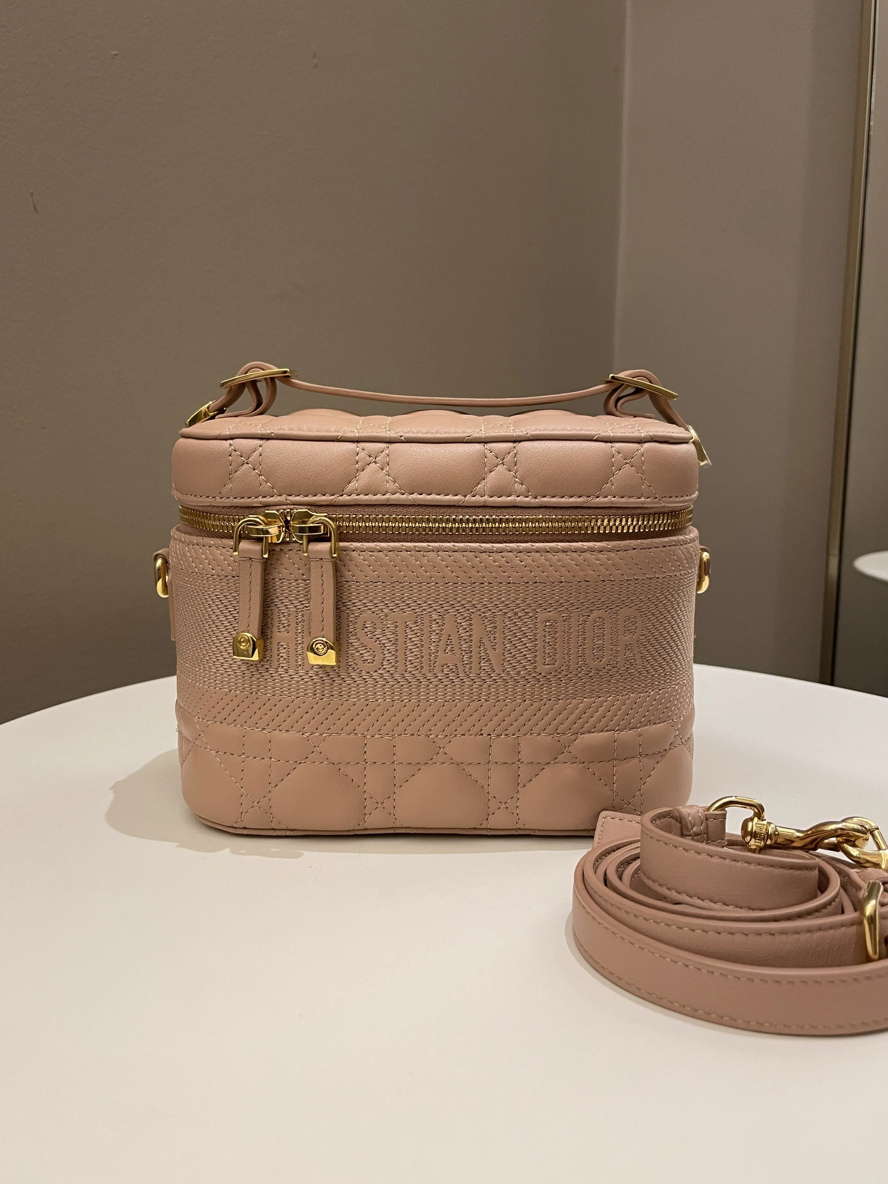 Dior Lady Dior Cannage Travel Vanity Rose Nude