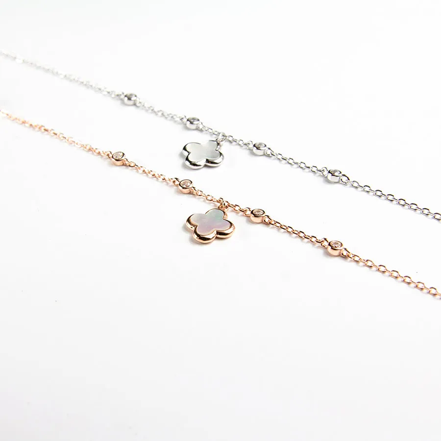 Hanging Mother of Pearl Clover Bracelet